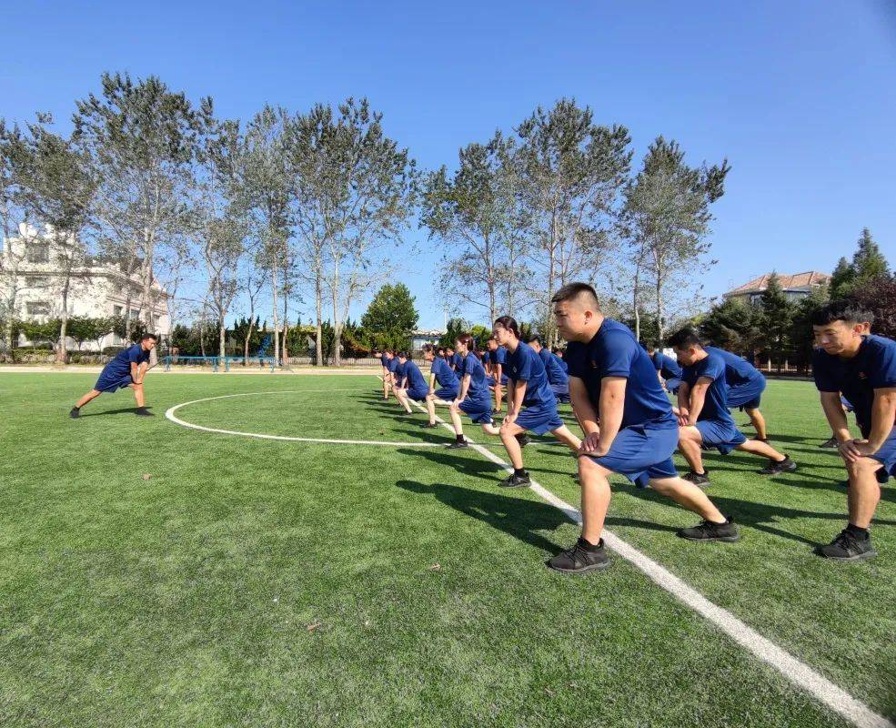 多人障碍跑挑战,锻炼体力与反应能力的简单介绍 多人障碍跑挑战,锻炼体力与反应能力的简单介绍