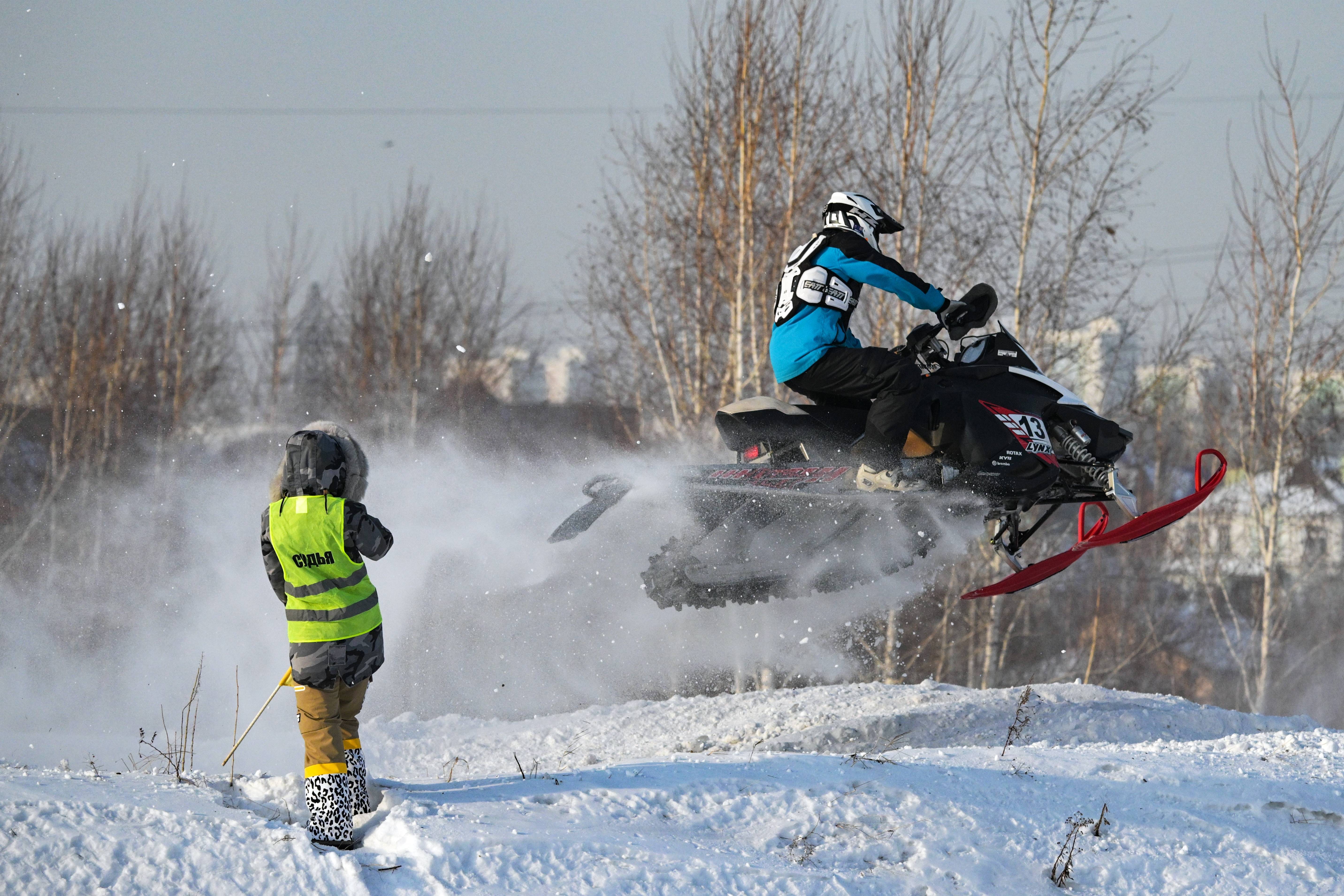 国际自由式滑雪大奖赛，雪地上的极速飞翔的简单介绍