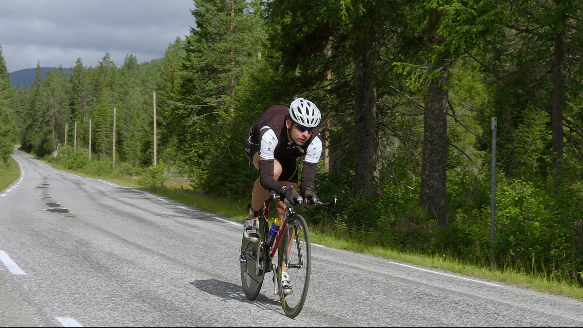 逆境中的英雄:WRC车手如何应对突发状况?,wrc车手是怎样培训的