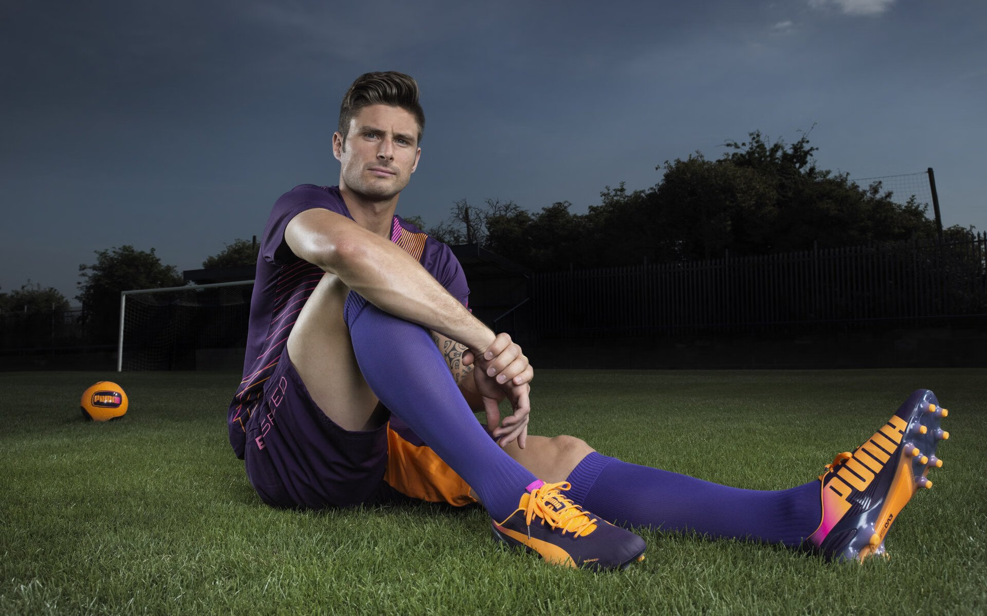 女足联赛冠军争夺进入白热化，女足入选